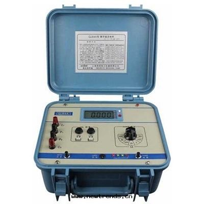 QJ84A數字(zì)直(zhí)流双(shuāng)臂電(diàn)橋(qiáo)